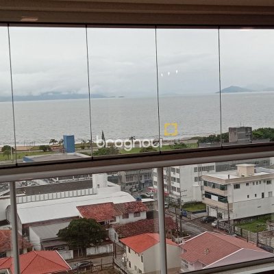 Apartamento com 92m², 3 quartos (sendo 1 suíte), 2 garagens, no bairro Kobrasol em São José