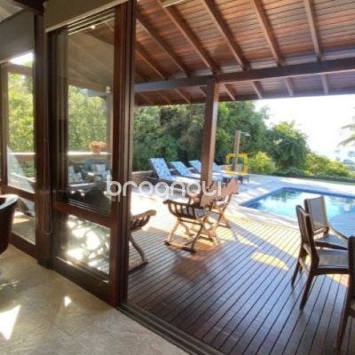 Casa com 680m², 6 quartos (sendo 3 suítes), 6 garagens, no bairro Lagoinha em Florianópolis