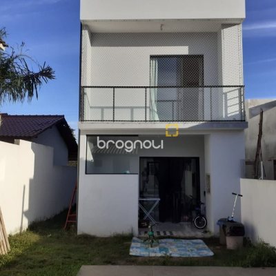 Casa com 105m², 2 quartos (sendo 2 suítes), 1 garagem, no bairro Rio Vermelho em Florianópolis