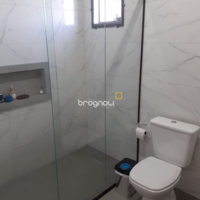 Casa com 105m², 2 quartos (sendo 2 suítes), 1 garagem, no bairro Rio Vermelho em Florianópolis