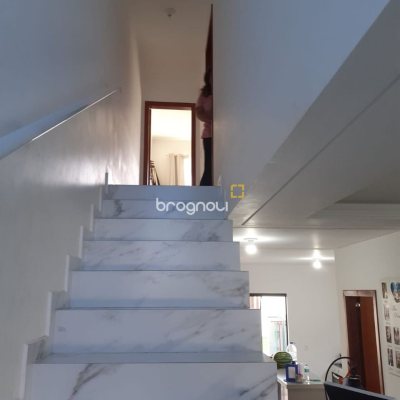 Casa com 105m², 2 quartos (sendo 2 suítes), 1 garagem, no bairro Rio Vermelho em Florianópolis