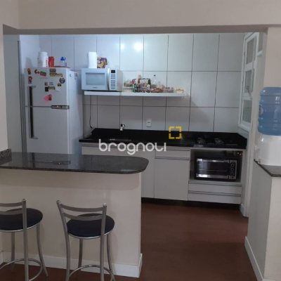 Apartamento com 72m², 2 quartos, no bairro Centro em Florianópolis