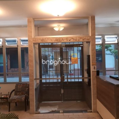 Apartamento com 72m², 2 quartos, no bairro Centro em Florianópolis