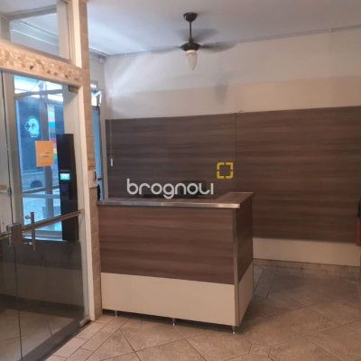 Apartamento com 72m², 2 quartos, no bairro Centro em Florianópolis
