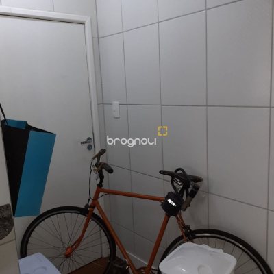 Apartamento com 72m², 2 quartos, no bairro Centro em Florianópolis