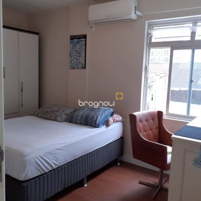 Apartamento com 72m², 2 quartos, no bairro Centro em Florianópolis