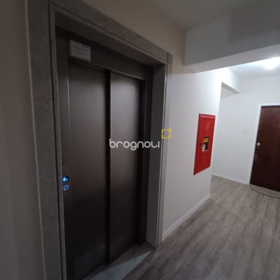 Apartamento com 72m², 2 quartos, no bairro Centro em Florianópolis