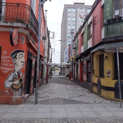 Apartamento com 72m², 2 quartos, no bairro Centro em Florianópolis