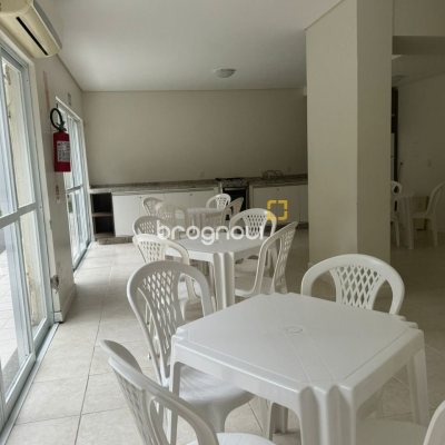 Cobertura com 182m², 3 quartos (sendo 1 suíte), 2 garagens, no bairro Córrego Grande em Florianópolis
