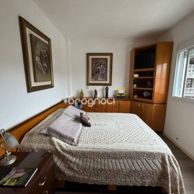 Cobertura com 182m², 3 quartos (sendo 1 suíte), 2 garagens, no bairro Córrego Grande em Florianópolis