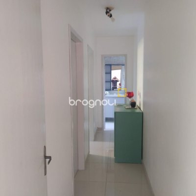 Casa com 85m², 2 quartos, 3 garagens, no bairro Ribeirão da Ilha em Florianópolis