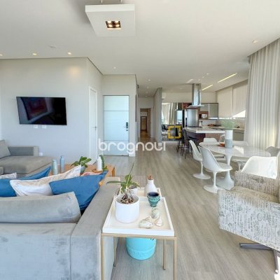 Apartamento com 180m², 3 quartos (sendo 3 suítes), 2 garagens, no bairro Novo Campeche em Florianópolis