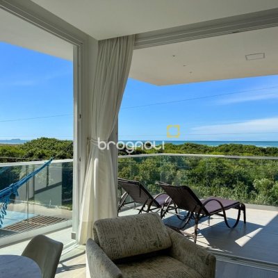 Apartamento com 180m², 3 quartos (sendo 3 suítes), 2 garagens, no bairro Novo Campeche em Florianópolis