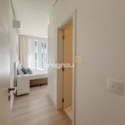 Apartamento com 180m², 3 quartos (sendo 3 suítes), 2 garagens, no bairro Novo Campeche em Florianópolis