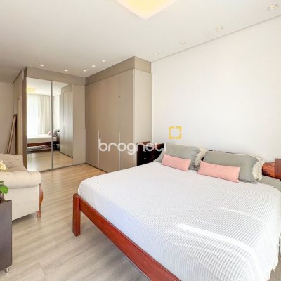 Apartamento com 180m², 3 quartos (sendo 3 suítes), 2 garagens, no bairro Novo Campeche em Florianópolis