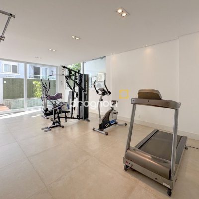 Apartamento com 180m², 3 quartos (sendo 3 suítes), 2 garagens, no bairro Novo Campeche em Florianópolis
