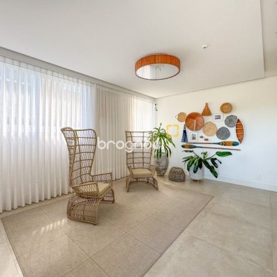 Apartamento com 180m², 3 quartos (sendo 3 suítes), 2 garagens, no bairro Novo Campeche em Florianópolis