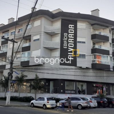 Cobertura com 195m², 3 quartos (sendo 3 suítes), 2 garagens, no bairro Ingleses em Florianópolis