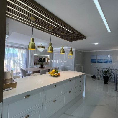 Cobertura com 195m², 3 quartos (sendo 3 suítes), 2 garagens, no bairro Ingleses em Florianópolis