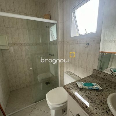 Casa de Condomínio com 295m², 4 quartos (sendo 3 suítes), 2 garagens, no bairro Santo Antônio de Lisboa em Florianópolis