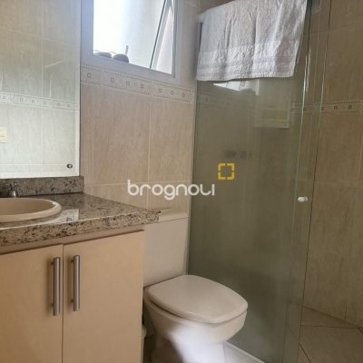 Casa de Condomínio com 295m², 4 quartos (sendo 3 suítes), 2 garagens, no bairro Santo Antônio de Lisboa em Florianópolis