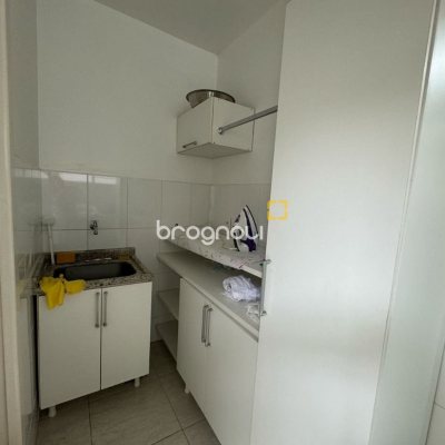 Casa de Condomínio com 295m², 4 quartos (sendo 3 suítes), 2 garagens, no bairro Santo Antônio de Lisboa em Florianópolis