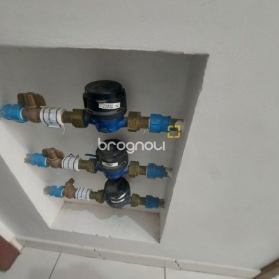 Prédio com 352m², 11 garagens, no bairro Carvoeira em Florianópolis