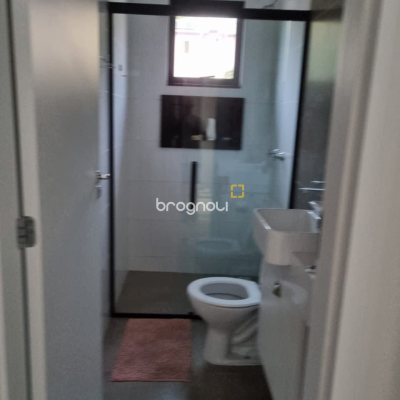 Casa de Condomínio com 236m², 4 quartos (sendo 3 suítes), 4 garagens, no bairro Cachoeira do Bom Jesus em Florianópolis