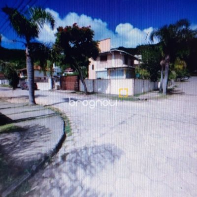 Terreno com 540m², no bairro Praia Brava em Florianópolis