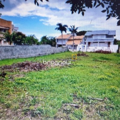 Terreno com 540m², no bairro Praia Brava em Florianópolis