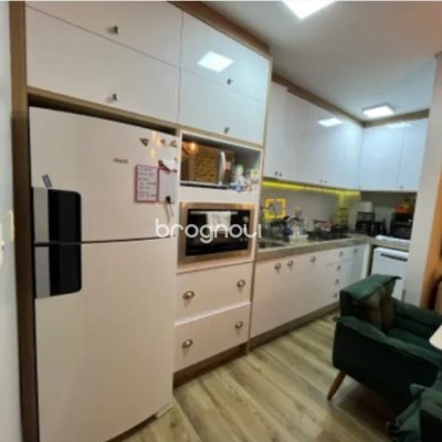 Apartamento com 70m², 2 quartos (sendo 1 suíte), 1 garagem, no bairro Ingleses em Florianópolis