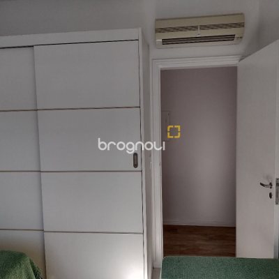 Apartamento com 96m², 3 quartos (sendo 1 suíte), 2 garagens, no bairro Jurerê em Florianópolis