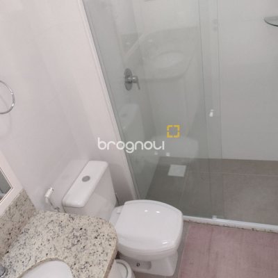 Apartamento com 96m², 3 quartos (sendo 1 suíte), 2 garagens, no bairro Jurerê em Florianópolis