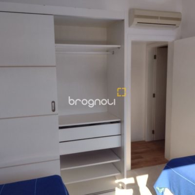 Apartamento com 96m², 3 quartos (sendo 1 suíte), 2 garagens, no bairro Jurerê em Florianópolis