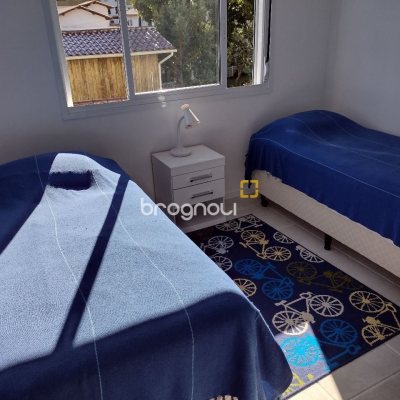 Apartamento com 96m², 3 quartos (sendo 1 suíte), 2 garagens, no bairro Jurerê em Florianópolis