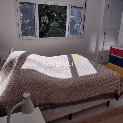 Apartamento com 96m², 3 quartos (sendo 1 suíte), 2 garagens, no bairro Jurerê em Florianópolis