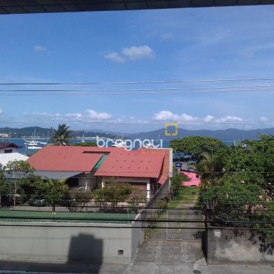 Apartamento com 96m², 3 quartos (sendo 1 suíte), 2 garagens, no bairro Jurerê em Florianópolis