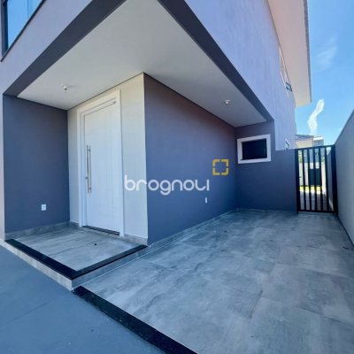 Casa com 179m², 3 quartos (sendo 3 suítes), no bairro Lagoa da Conceição em Florianópolis