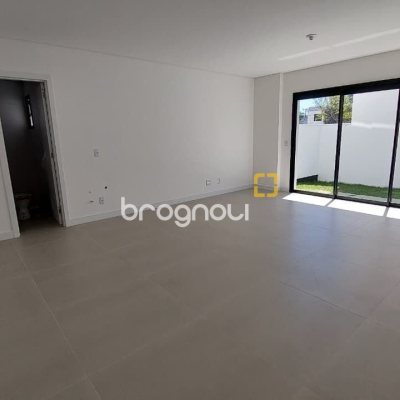 Studio com 37m², 1 quarto, 1 garagem, no bairro Ribeirão da Ilha em Florianópolis