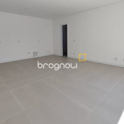 Studio com 37m², 1 quarto, 1 garagem, no bairro Ribeirão da Ilha em Florianópolis
