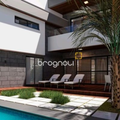 Casa de Condomínio com 265m², 4 quartos (sendo 4 suítes), 3 garagens, no bairro Morro das Pedras em Florianópolis
