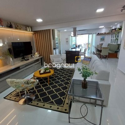 Cobertura com 237m², 3 quartos (sendo 3 suítes), 1 garagem, no bairro Açores em Florianópolis