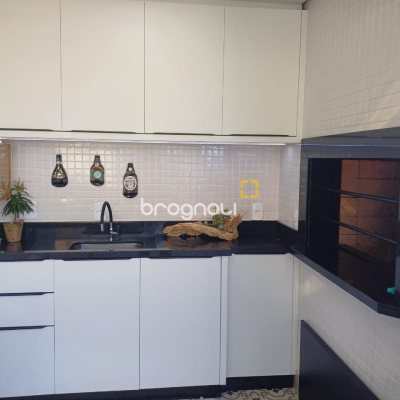 Cobertura com 237m², 3 quartos (sendo 3 suítes), 1 garagem, no bairro Açores em Florianópolis