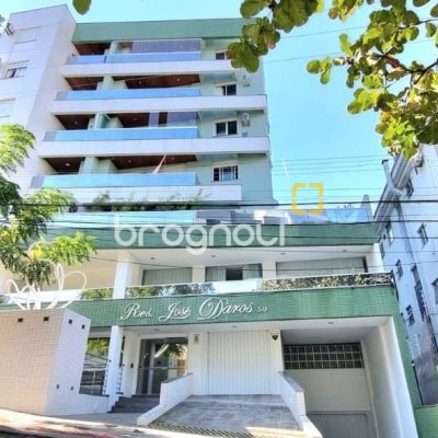 Apartamento com 93m², 2 quartos, 2 garagens, no bairro Trindade em Florianópolis