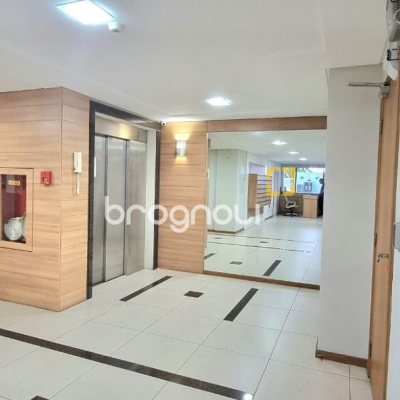 Apartamento com 93m², 2 quartos, 2 garagens, no bairro Trindade em Florianópolis