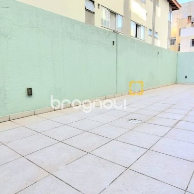 Apartamento com 93m², 2 quartos, 2 garagens, no bairro Trindade em Florianópolis