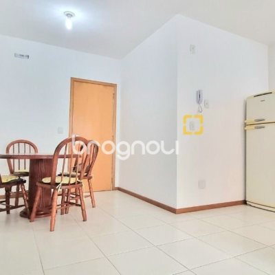 Apartamento com 93m², 2 quartos, 2 garagens, no bairro Trindade em Florianópolis