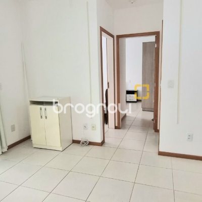 Apartamento com 93m², 2 quartos, 2 garagens, no bairro Trindade em Florianópolis