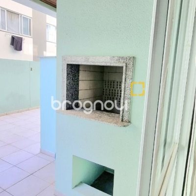 Apartamento com 93m², 2 quartos, 2 garagens, no bairro Trindade em Florianópolis