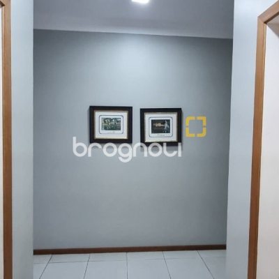 Apartamento com 93m², 2 quartos, 2 garagens, no bairro Trindade em Florianópolis